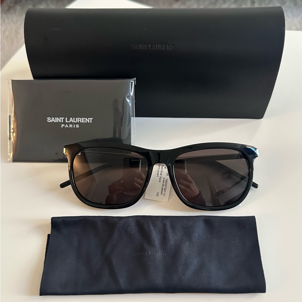 Saint Laurent (Black / Silver) SL509